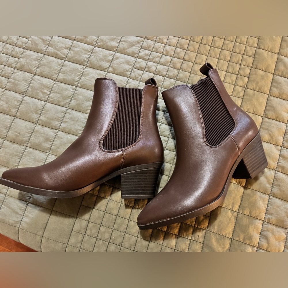 TOP Moda Chocolate Brown Ankle Booties